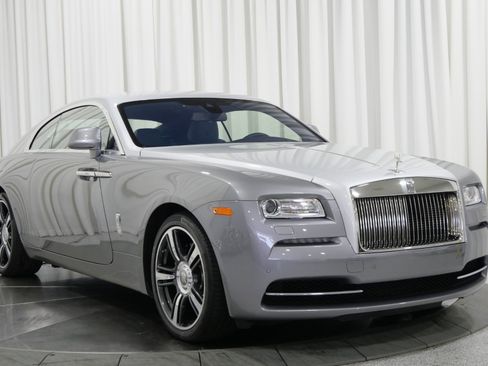 Used 2015 Rolls-Royce Wraith image 3