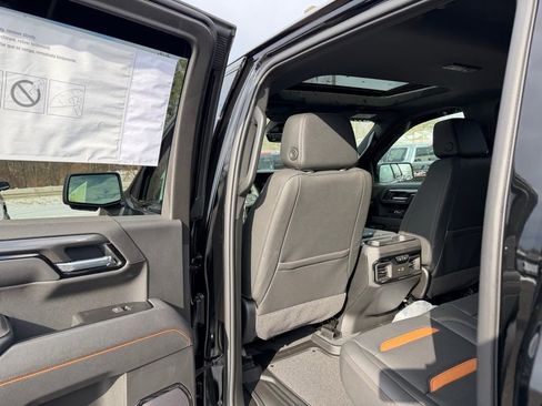 New 2026 GMC Sierra 1500 AT4 w/ Technology Package AWD/4WD image 14