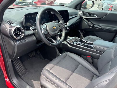 Certified 2026 Chevrolet Equinox LT w/ Convenience Package II AWD/4WD image 8