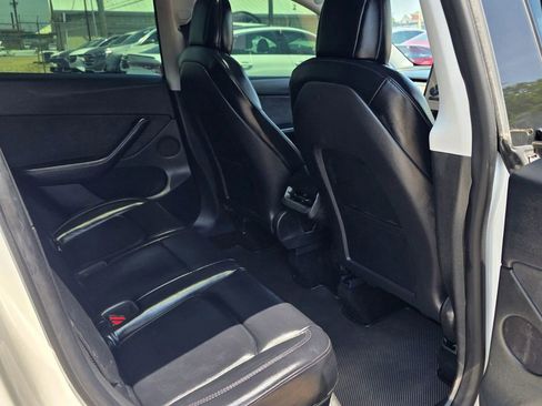 Used 2021 Tesla Model Y Performance AWD/4WD image 13