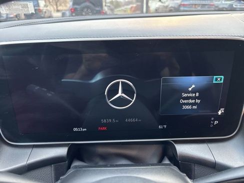 Used 2024 Mercedes-Benz GLC 300 image 21