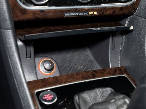 Used 2015 Volkswagen Passat 1.8T SEL Premium image 20