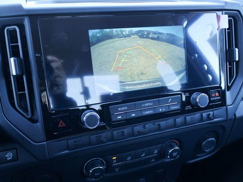 New 2026 Nissan Frontier S image 4