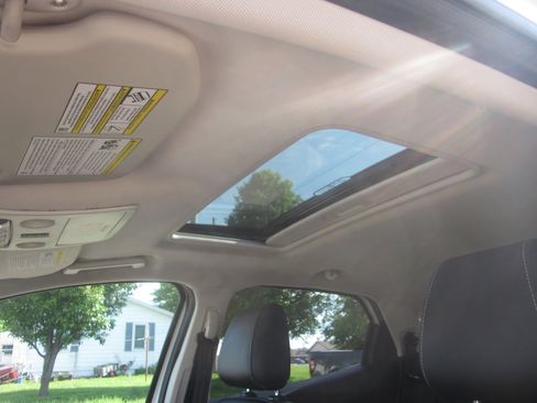 Used 2021 Ford EcoSport Titanium FWD image 14