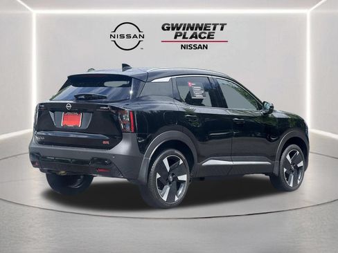 Used 2025 Nissan Kicks SR FWD image 24