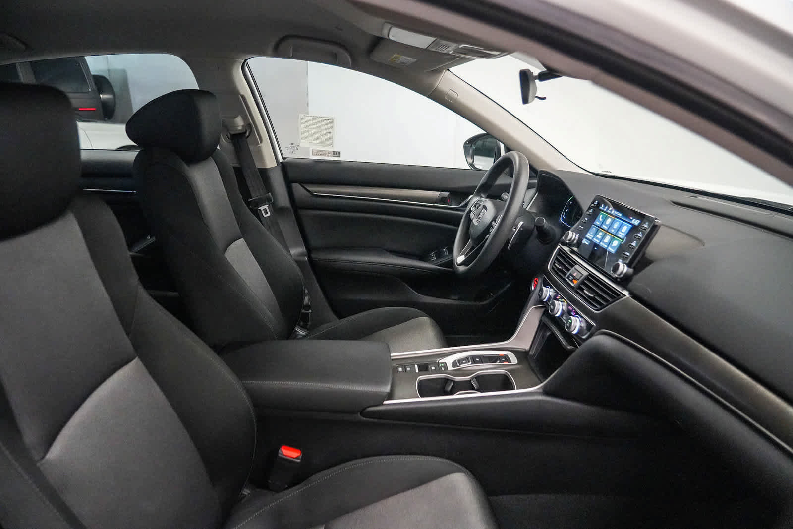 Used 2021 Honda Accord Hybrid image 16