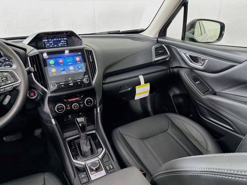 Used 2024 Subaru Forester Touring w/ Pop Package 2 AWD/4WD image 28