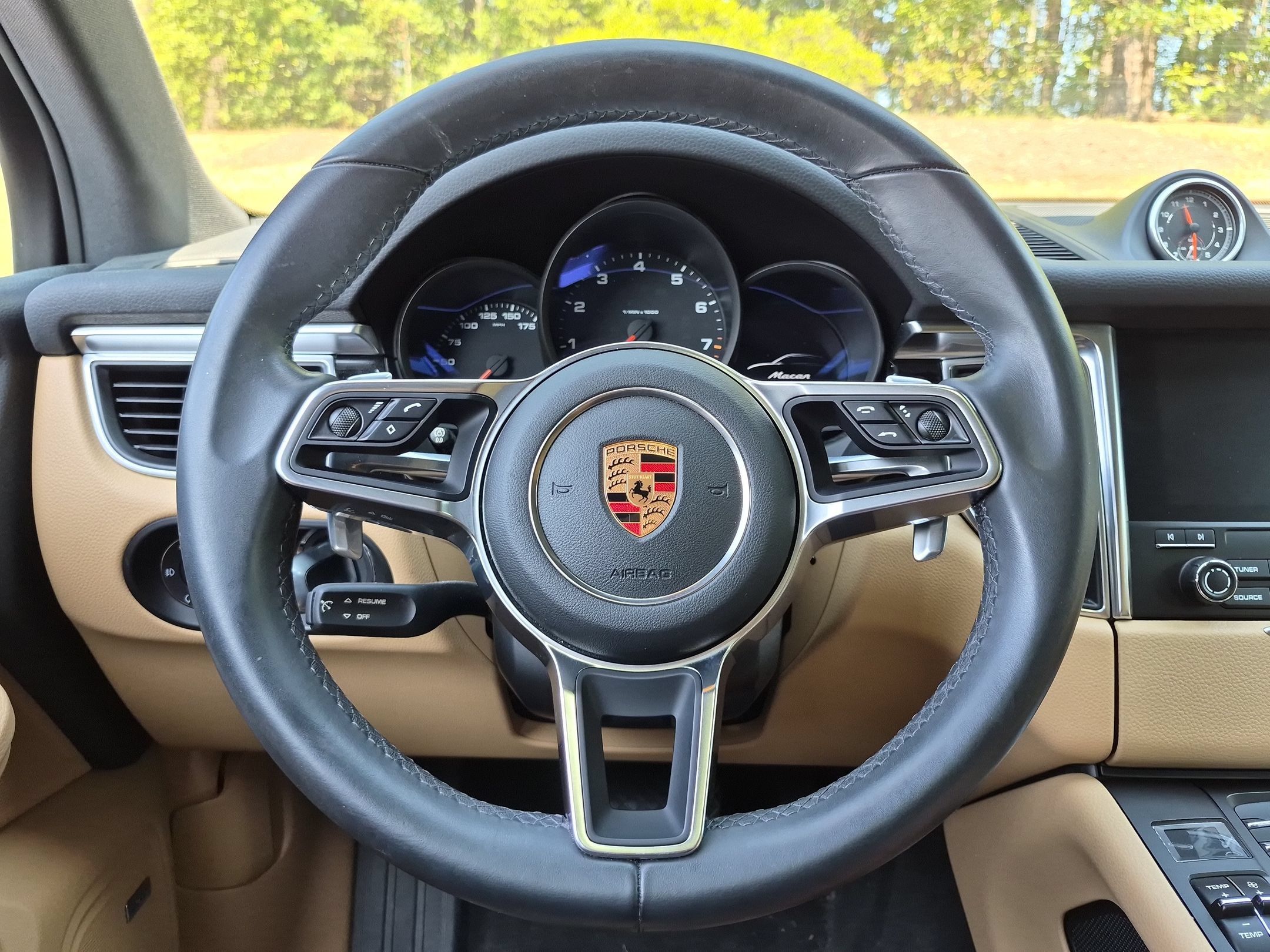 Certified 2018 Porsche Macan AWD/4WD image 7
