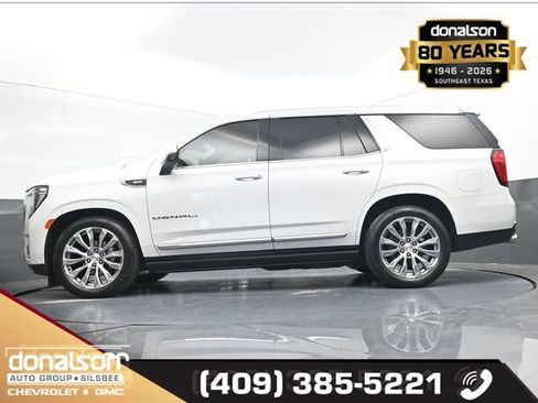 Used 2023 GMC Yukon Denali w/ Denali Reserve Package RWD image 16