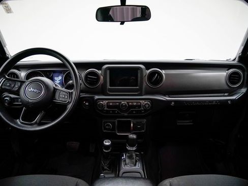 Used 2023 Jeep Wrangler Willys image 27