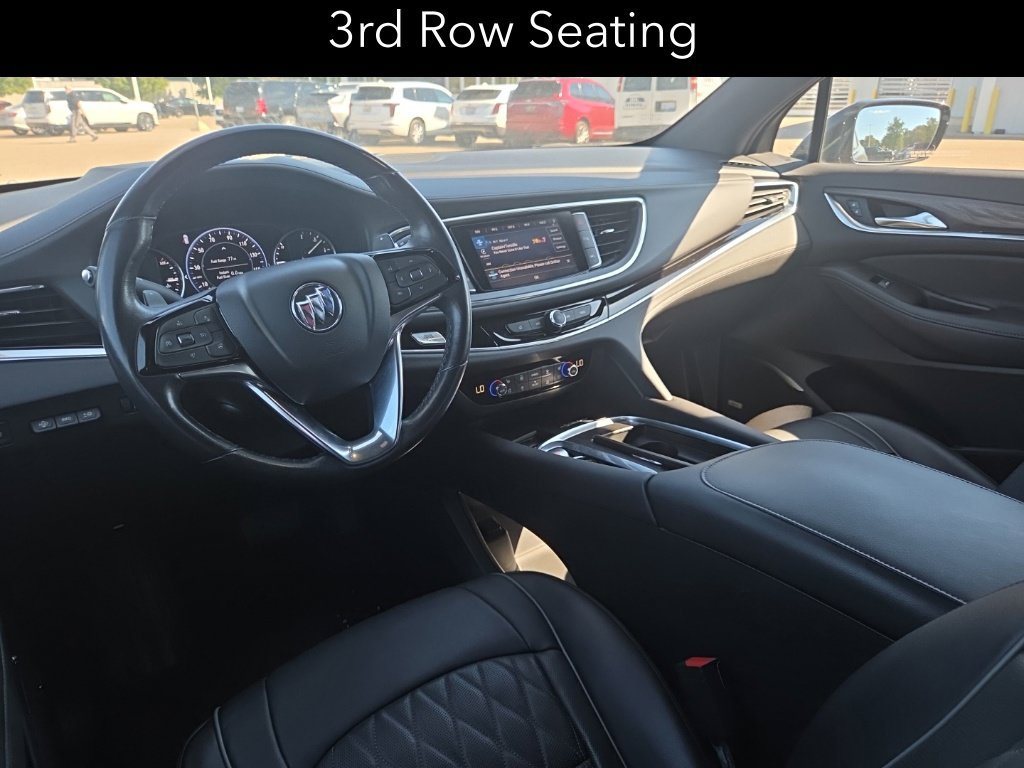 Used 2022 Buick Enclave Avenir w/ Avenir Technology Package AWD/4WD image 9