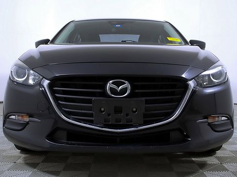 Used 2018 MAZDA MAZDA3 Touring image 5