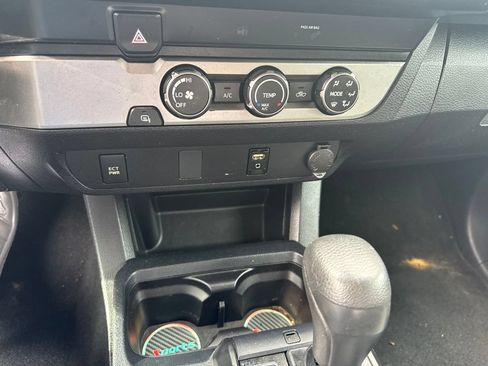 Used 2019 Toyota Tacoma SR w/ SR Convenience Package RWD image 13