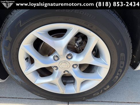 Used 2017 Chrysler Pacifica Touring-L w/ Tire & Wheel Group FWD image 37