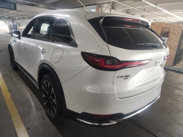 Used 2024 MAZDA CX-90 Plug-In Hybrid w/ Premium Plus AWD/4WD image 4