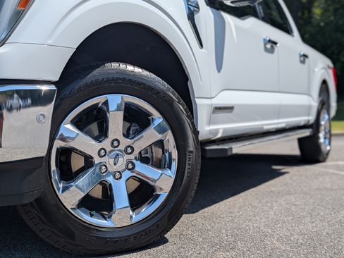 Used 2023 Ford F150 Lariat w/ Equipment Group 502A High AWD/4WD image 34