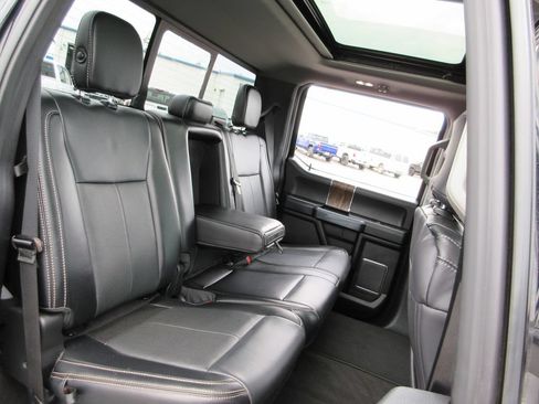 Used 2019 Ford F150 Lariat w/ Equipment Group 502A Luxury AWD/4WD image 25