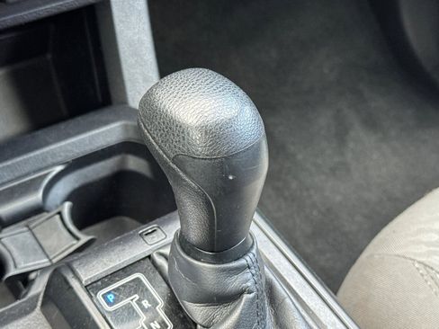 Used 2022 Toyota Tacoma SR RWD image 21