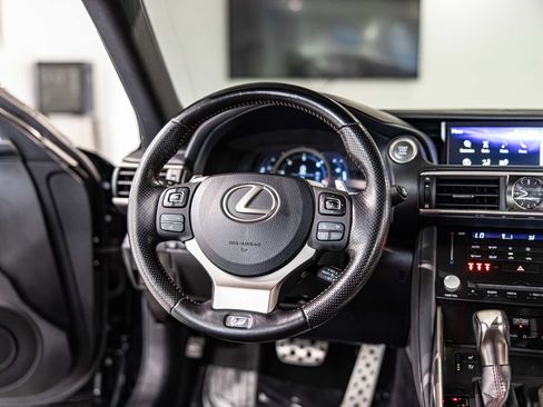 Used 2018 Lexus IS 350 AWD image 38
