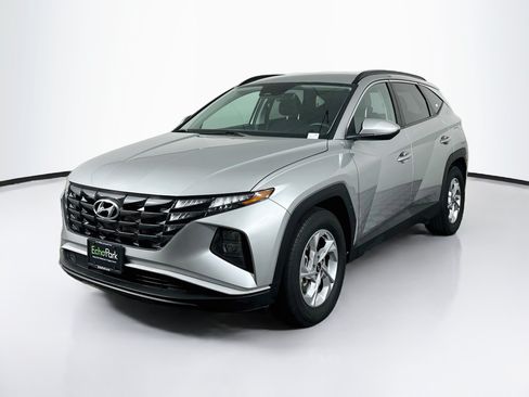 Used 2024 Hyundai Tucson SEL FWD image 3