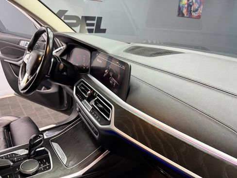 Used 2021 BMW X7 xDrive40i w/ Premium Package AWD/4WD image 48