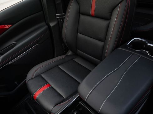 New 2026 Chevrolet Traverse RS w/ LPO, Floor Liner Package image 28