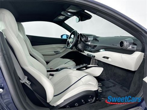 Used 2021 Ferrari F8 Tributo image 10