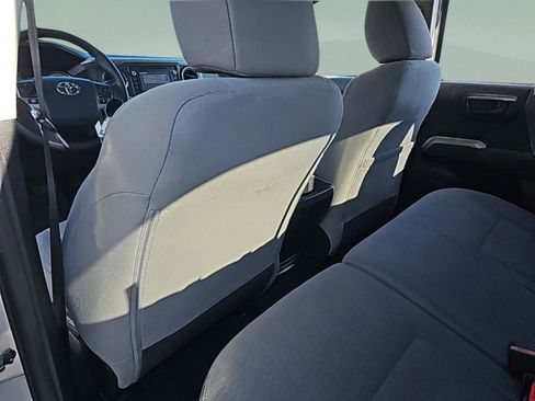 Used 2019 Toyota Tacoma SR5 image 34