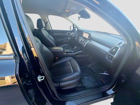 Used 2022 Kia Sorento S image 32