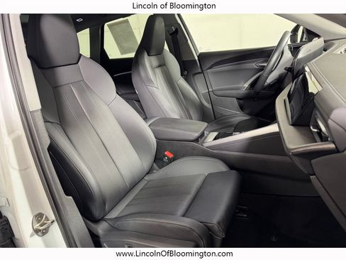Used 2025 Audi Q5 Premium Plus w/ Premium Plus AWD/4WD image 12