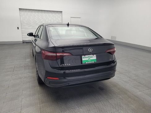 Used 2024 Volkswagen Jetta SE image 6