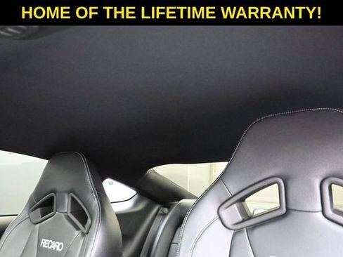 Used 2017 Ford Mustang GT Premium w/ GT Performance Package RWD image 37