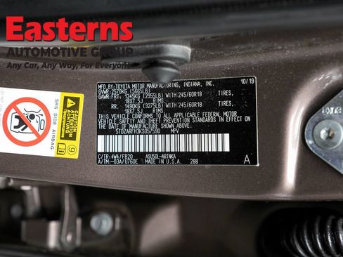 Used 2019 Toyota Highlander LE FWD image 33
