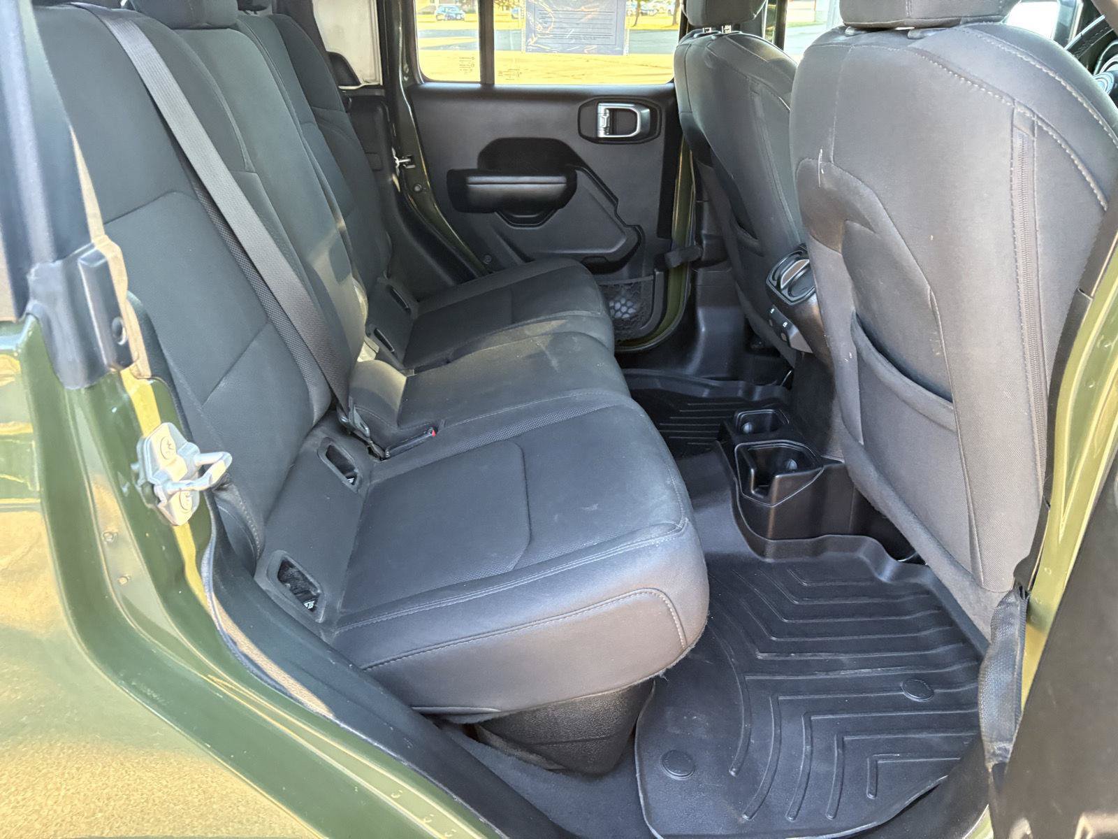 Used 2021 Jeep Gladiator Sport AWD/4WD image 15