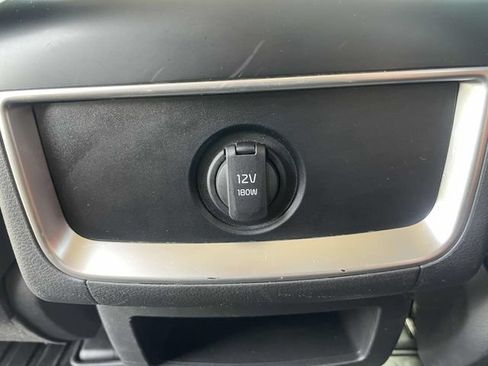 Certified 2025 Kia Carnival EX FWD image 19