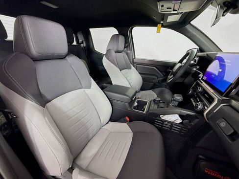 New 2026 Toyota Tacoma TRD Off-Road AWD/4WD image 30