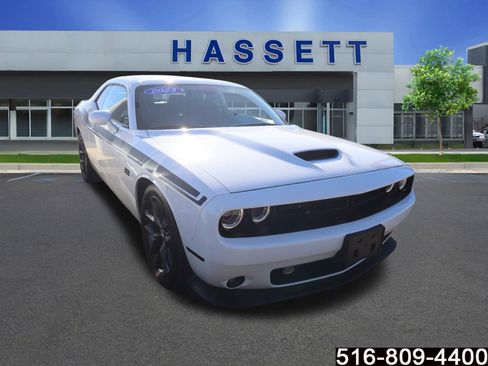 Used 2023 Dodge Challenger R/T w/ Plus Package image 1