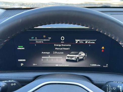 Certified 2024 Nissan Ariya AWD image 18