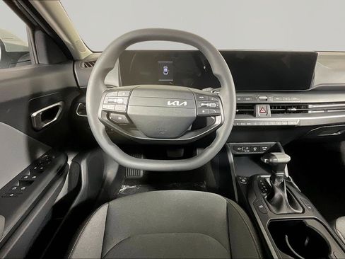 New 2026 Kia K4 LXS image 9
