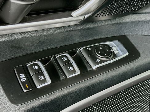 Used 2025 Kia Telluride S FWD image 15