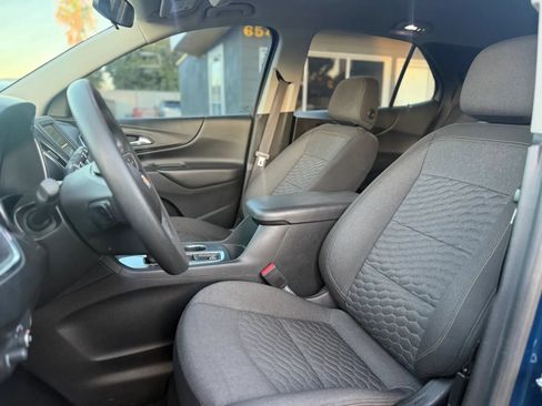Used 2019 Chevrolet Equinox LT FWD image 16