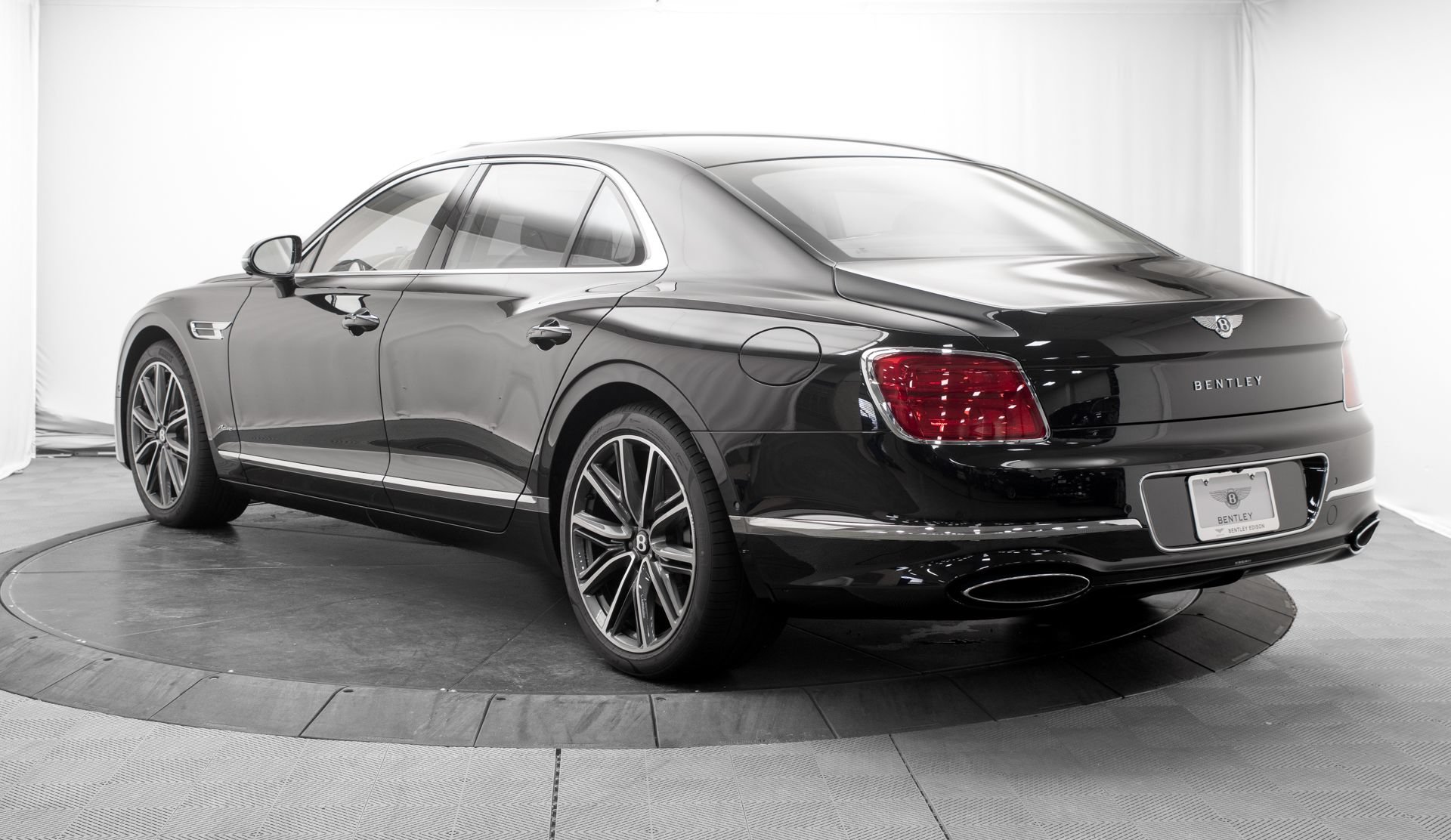 New 2026 Bentley Flying Spur V8 AWD/4WD image 5