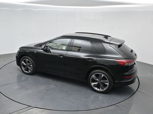 Used 2024 Audi Q4 e-tron Premium Plus w/ Premium Plus image 41
