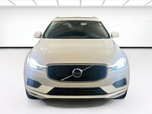 Used 2021 Volvo XC60 T5 Momentum w/ Advanced Package AWD/4WD image 2