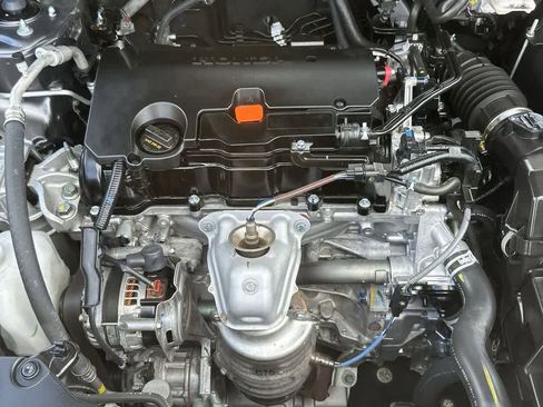 Used 2025 Honda HR-V LX image 12