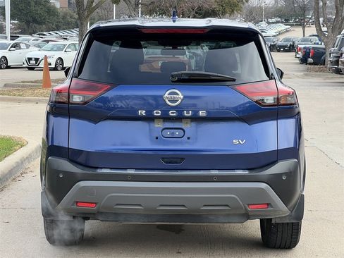 Used 2021 Nissan Rogue SV image 5