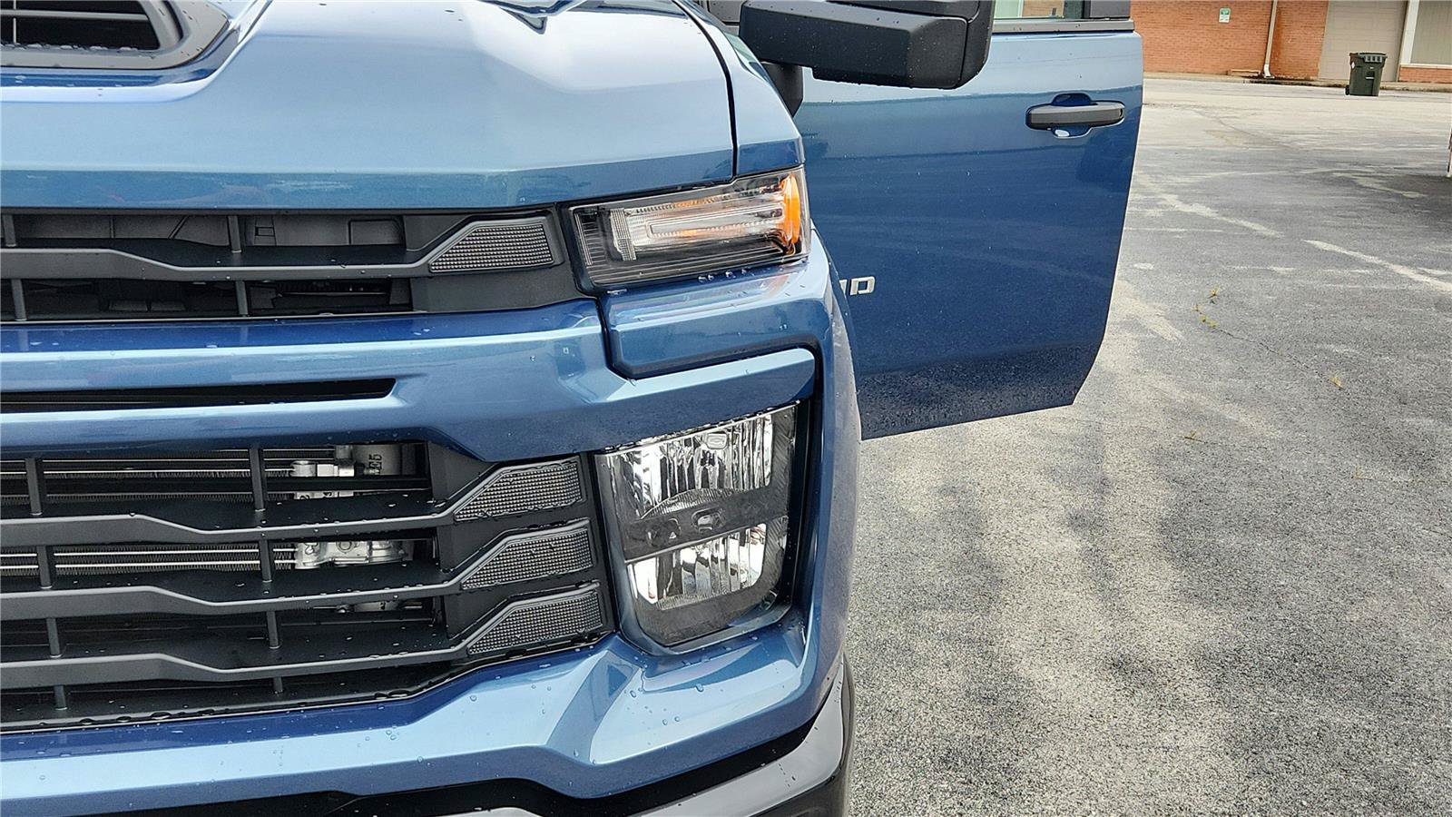 New 2026 Chevrolet Silverado 2500 Custom w/ Custom Value Package AWD/4WD image 10