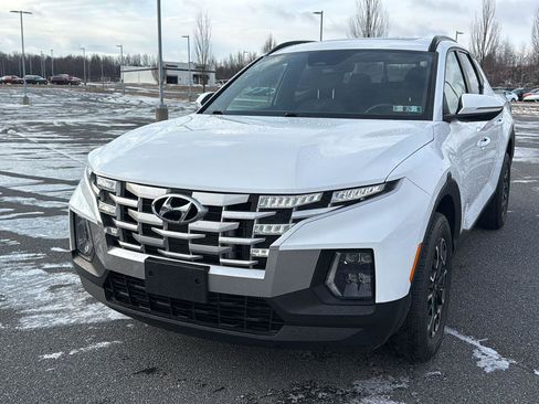 Used 2022 Hyundai Santa Cruz SEL Premium image 16