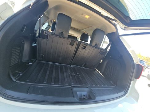 Used 2017 Nissan Pathfinder Platinum w/ Midnight Edition Package AWD/4WD image 13