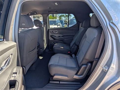 Certified 2023 Chevrolet Traverse LT image 7